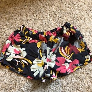 Patagonia Barely Baggies shorts XS